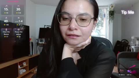 Snapshot of tiny_caroline chatting on 13, 1, 2026 Tiny Caroline online show from 13, 1, 2026