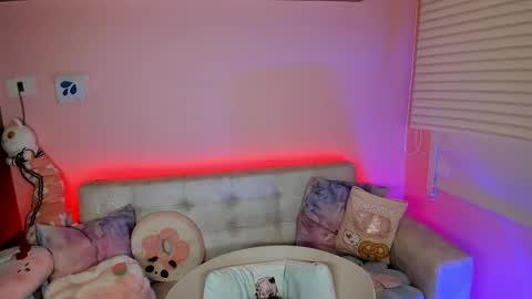 tiny_cora online show from 27, 3, 2026