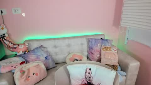 Snapshot of tiny_cora chatting on 18, 5, 2026 tiny_cora online show from 18, 5, 2026