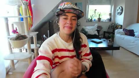 Tiny online show from 14, 9, 2025