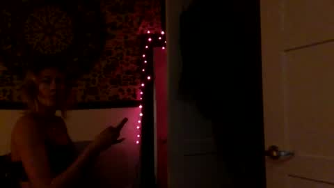 tinyandtatted420 online show from 23, 11, 2025