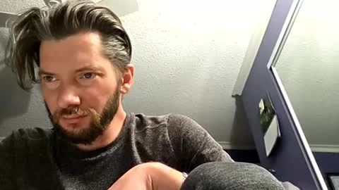 Snapshot of tinyguynicecock chatting on 8, 6, 2026 tinyguynicecock online show from 8, 6, 2026