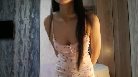 Snapshot of tinykawaii chatting on 19, 4, 2026 Tina extra tips in PVT online show from 19, 4, 2026
