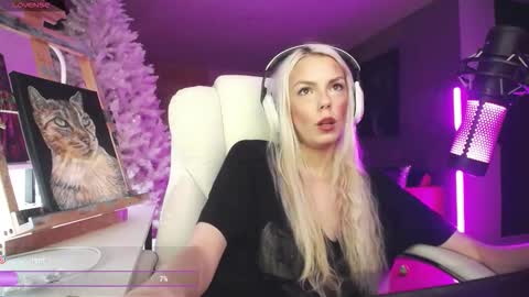 stage Kylie Sinner  brand CLITBAIT online show from 18, 2, 2026