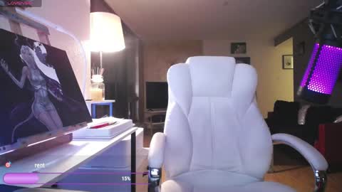 Snapshot of tinykylie chatting on 21, 4, 2026 stage Kylie Sinner brand CLITBAIT online show from 21, 4, 2026