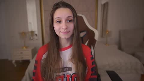 Snapshot of tinynataliee chatting on 18, 2, 2026 tinynataliee online show from 18, 2, 2026