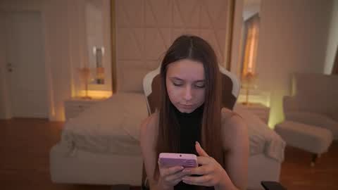 Snapshot of tinynataliee chatting on 2, 3, 2026 tinynataliee online show from 2, 3, 2026