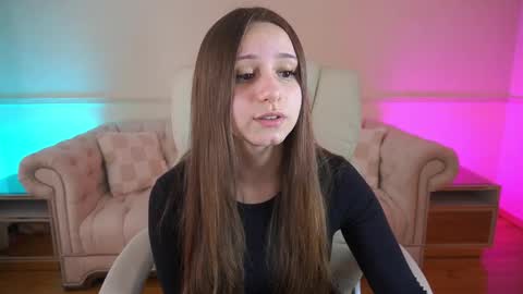 Snapshot of tinynataliee chatting on 1, 4, 2026 tinynataliee online show from 1, 4, 2026