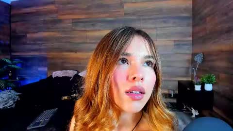 Snapshot of tinyw0nder chatting on 29, 10, 2025 Instagram  tinyw0nder online show from 29, 10, 2025