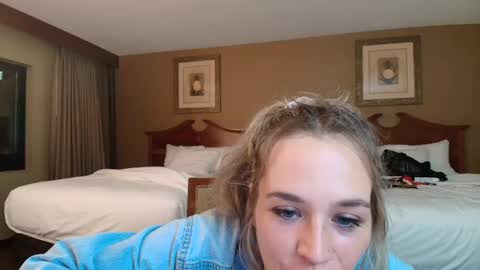 Snapshot of titaniumbreasted chatting on 15, 9, 2025 Whiskey Girl online show from 15, 9, 2025