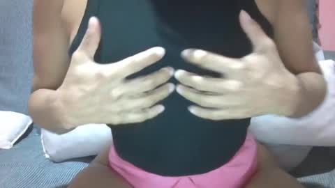 Snapshot of titiasafadinhacam chatting on 19, 7, 2026 titiasafadinhacam online show from 19, 7, 2026