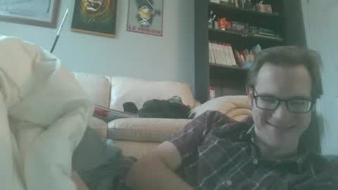 Snapshot of titlovercums chatting on 17, 12, 2025 titlovercums online show from 17, 12, 2025