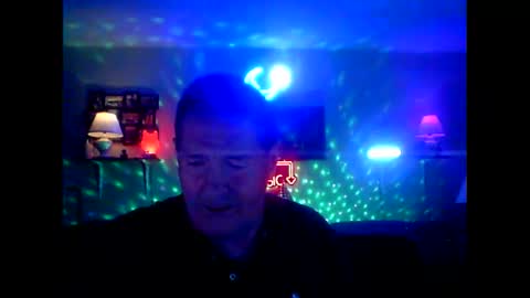 Snapshot of tkthedj chatting on 19, 4, 2026 TK online show from 19, 4, 2026