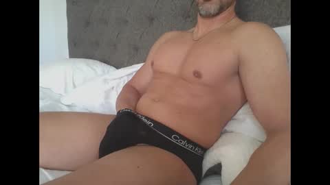 Snapshot of tlars1980 chatting on 6, 4, 2026 tlars1980 online show from 6, 4, 2026