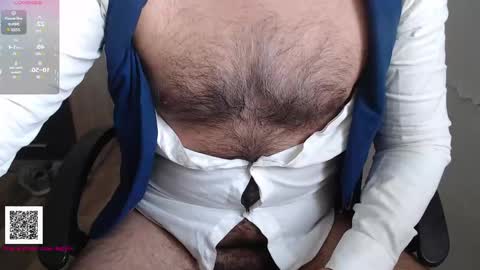 Snapshot of toaster1993 chatting on 5, 11, 2025 Leonel online show from 5, 11, 2025