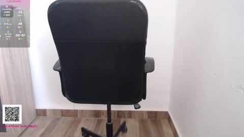 Snapshot of toaster1993 chatting on 22, 11, 2025 Leonel online show from 22, 11, 2025