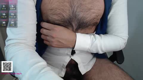 Snapshot of toaster1993 chatting on 25, 11, 2025 Leonel online show from 25, 11, 2025