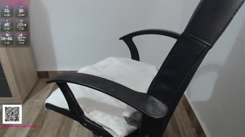 Snapshot of toaster1993 chatting on 14, 12, 2025 Leonel online show from 14, 12, 2025