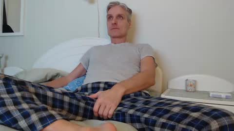 Daniel Bisexual uncut 20cm online show from 15, 2, 2025