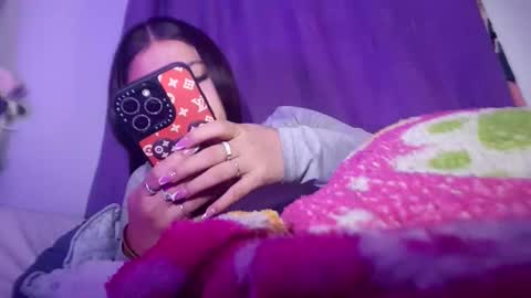 Snapshot of tokiio_petit chatting on 1, 12, 2025 Tokio petit online show from 1, 12, 2025