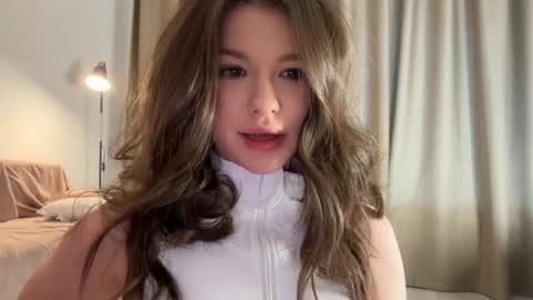 Alice  Alice -   online show from 3, 4, 2026