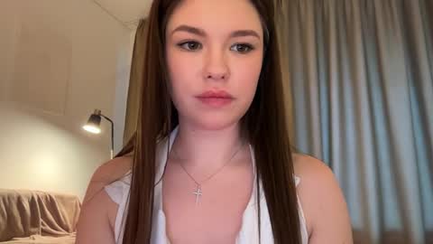 Alice  Alice -   online show from 25, 4, 2026