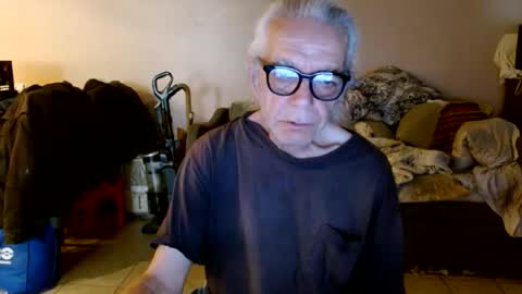 tom112292014 online show from 15, 4, 2026