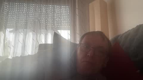 Tom online show from 8, 3, 2026