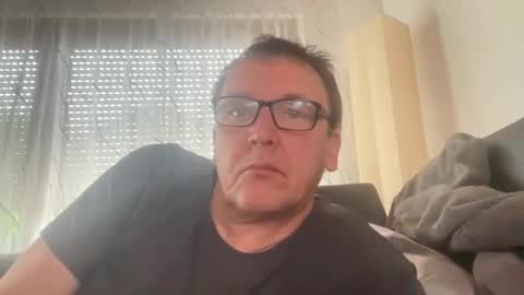 Snapshot of tom6644 chatting on 10, 5, 2026 Tom online show from 10, 5, 2026