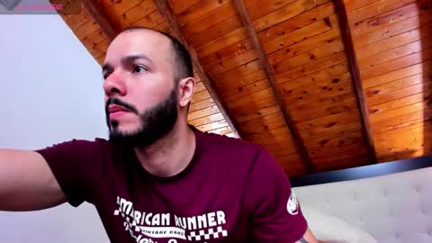 Snapshot of tom_bailey_ chatting on 18, 1, 2026 online show from 18, 1, 2026