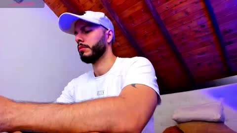 Snapshot of tom_bailey_ chatting on 3, 2, 2026 online show from 3, 2, 2026