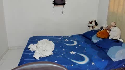 Tom Blue online show from 21, 10, 2025