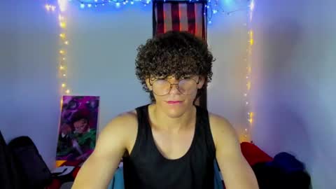 Snapshot of tom_blue10 chatting on 24, 6, 2026 Tom Blue online show from 24, 6, 2026