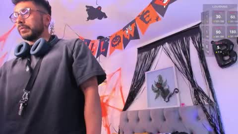 Master of pleasure online show from 26, 10, 2025