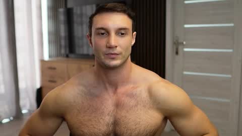 Tom online show from 28, 9, 2025