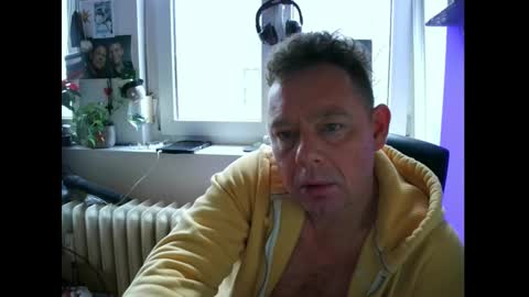 Snapshot of tomame_ chatting on 20, 12, 2024 tomame_ online show from 20, 12, 2024
