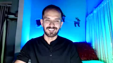 Snapshot of tomas_gerauld chatting on 17, 12, 2024 tomas gerauld. make me happy with 10000 tokens online show from 17, 12, 2024