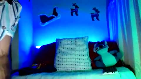 Snapshot of tomas_gerauld chatting on 23, 12, 2024 tomas gerauld. make me happy with 10000 tokens online show from 23, 12, 2024