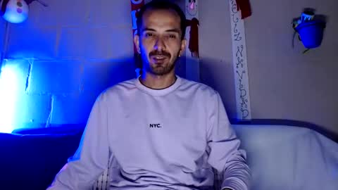 Snapshot of tomas_gerauld chatting on 3, 1, 2025 tomas gerauld. make me happy with 10000 tokens online show from 3, 1, 2025