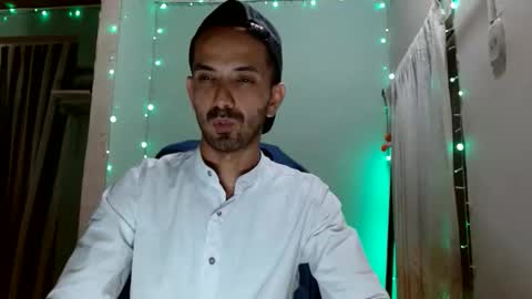 Snapshot of tomas_gerauld chatting on 25, 5, 2026 tomas gerauld. make me happy with 10000 tokens online show from 25, 5, 2026