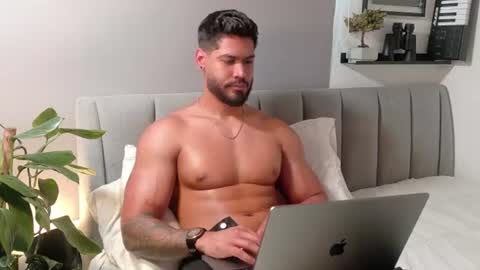 Snapshot of tomasferrer chatting on 12, 6, 2026 Tomas Ferrer online show from 12, 6, 2026