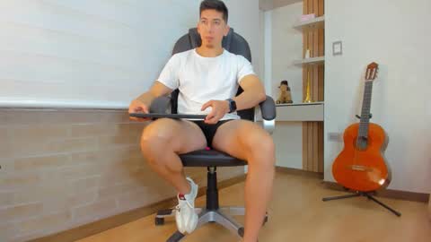 Snapshot of tombardem chatting on 15, 1, 2026 Tom Bardem online show from 15, 1, 2026