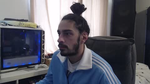 Snapshot of tomentomo chatting on 18, 12, 2024 Tont online show from 18, 12, 2024