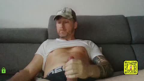 Snapshot of tomhardic chatting on 14, 1, 2025 TOM online show from 14, 1, 2025