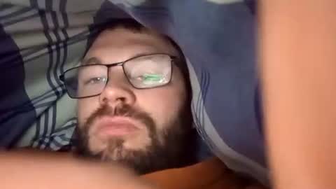 Snapshot of tomlaw1991 chatting on 17, 11, 2025 tomlaw1991 online show from 17, 11, 2025