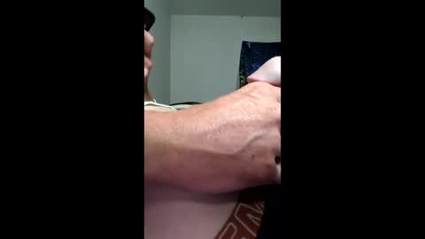 tommy11085 online show from 16, 4, 2026