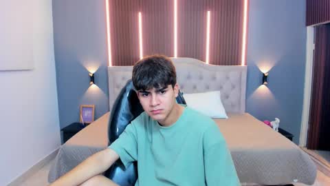 Tommy  online show from 25, 11, 2025