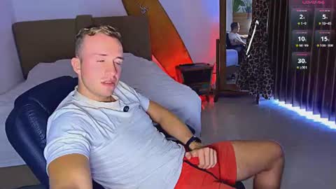 Snapshot of tommy_cumfinger chatting on 28, 6, 2026 Tommy online show from 28, 6, 2026