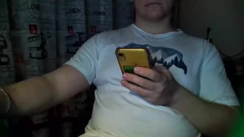 Snapshot of tommy_li_2 chatting on 1, 12, 2024 Tommi Li online show from 1, 12, 2024