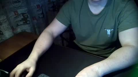 Snapshot of tommy_li_2 chatting on 19, 1, 2025 Tommi Li online show from 19, 1, 2025